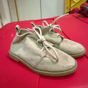 Casual Beige Canvas Shoes size 6